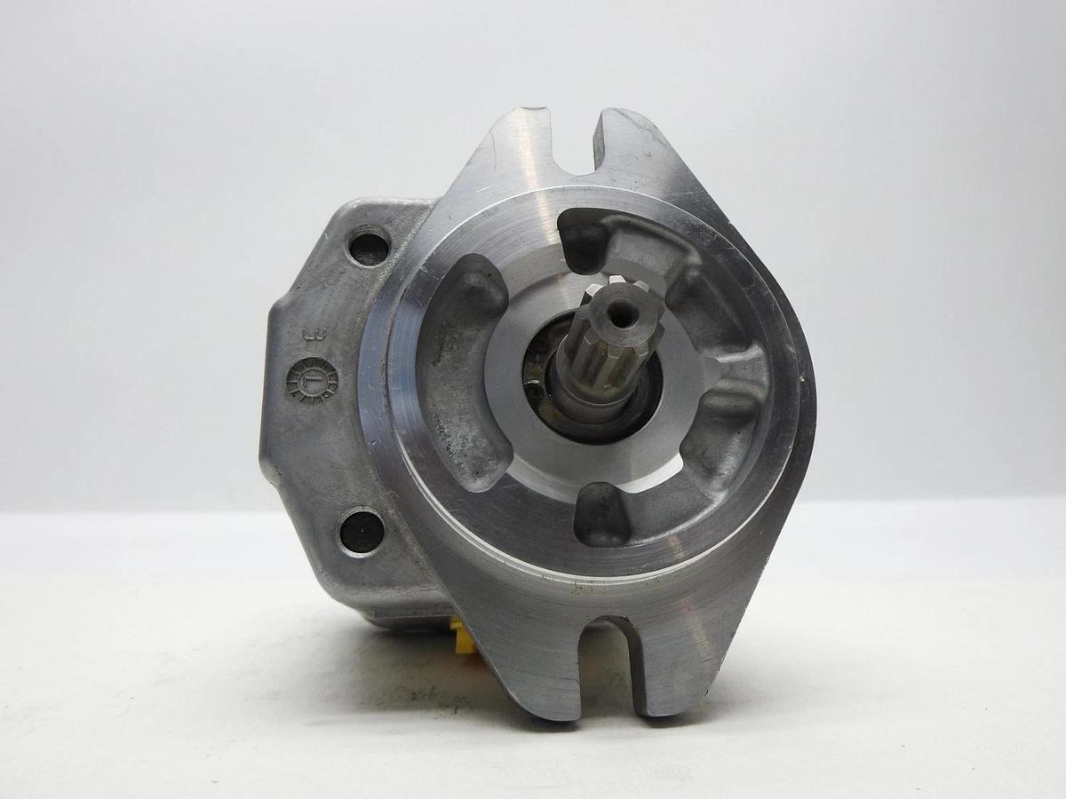 GENUINE Danfoss 121.20.098.00 Gear Motor GR2 Bidirect Fixed Displ SNM2NN NOB NEW