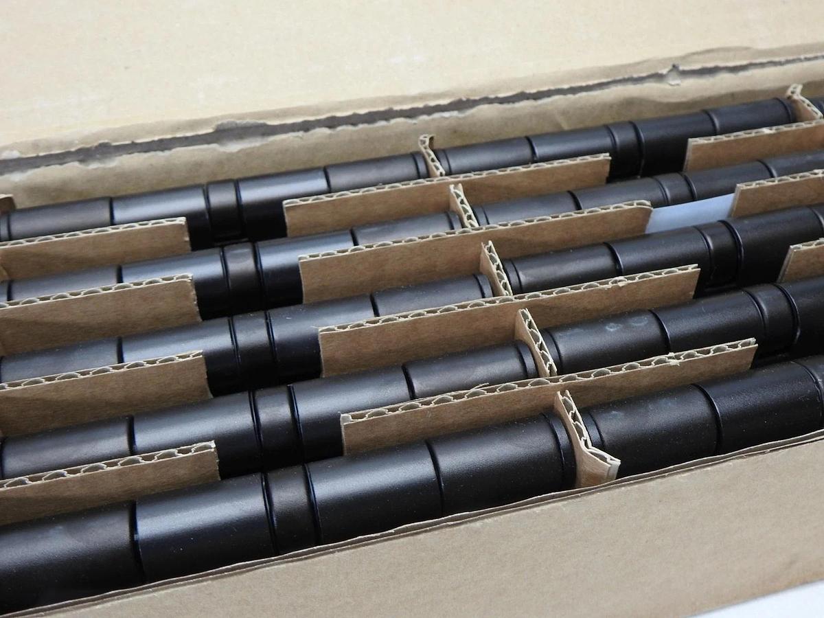 HOPPE F5-2 Aluminum Matt Dark Bronze Effect Adjustable Hinge (25/Box) - NEW!