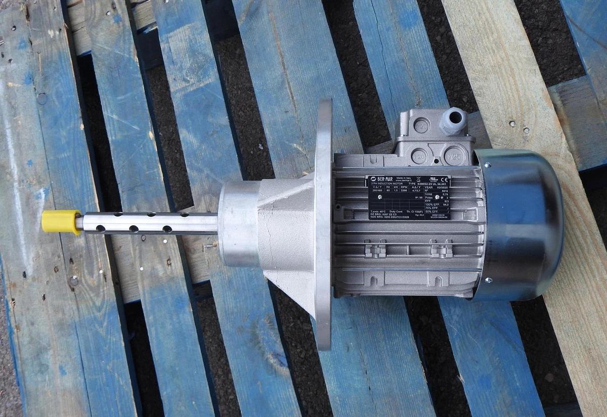 BER-MAR 3PH Induction Motor 60 Hz, 3396 RPM, 1,5 kW, 280/480 TYPE S390S2-25 NEW