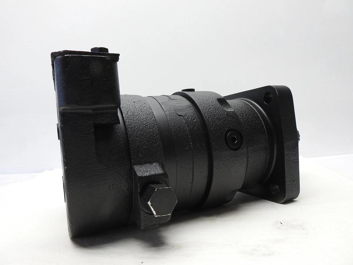 OEM Eaton Char-Lynn 178-0077-004 VIS40 Valve-In-Star Hydraulic Motor 150-1027