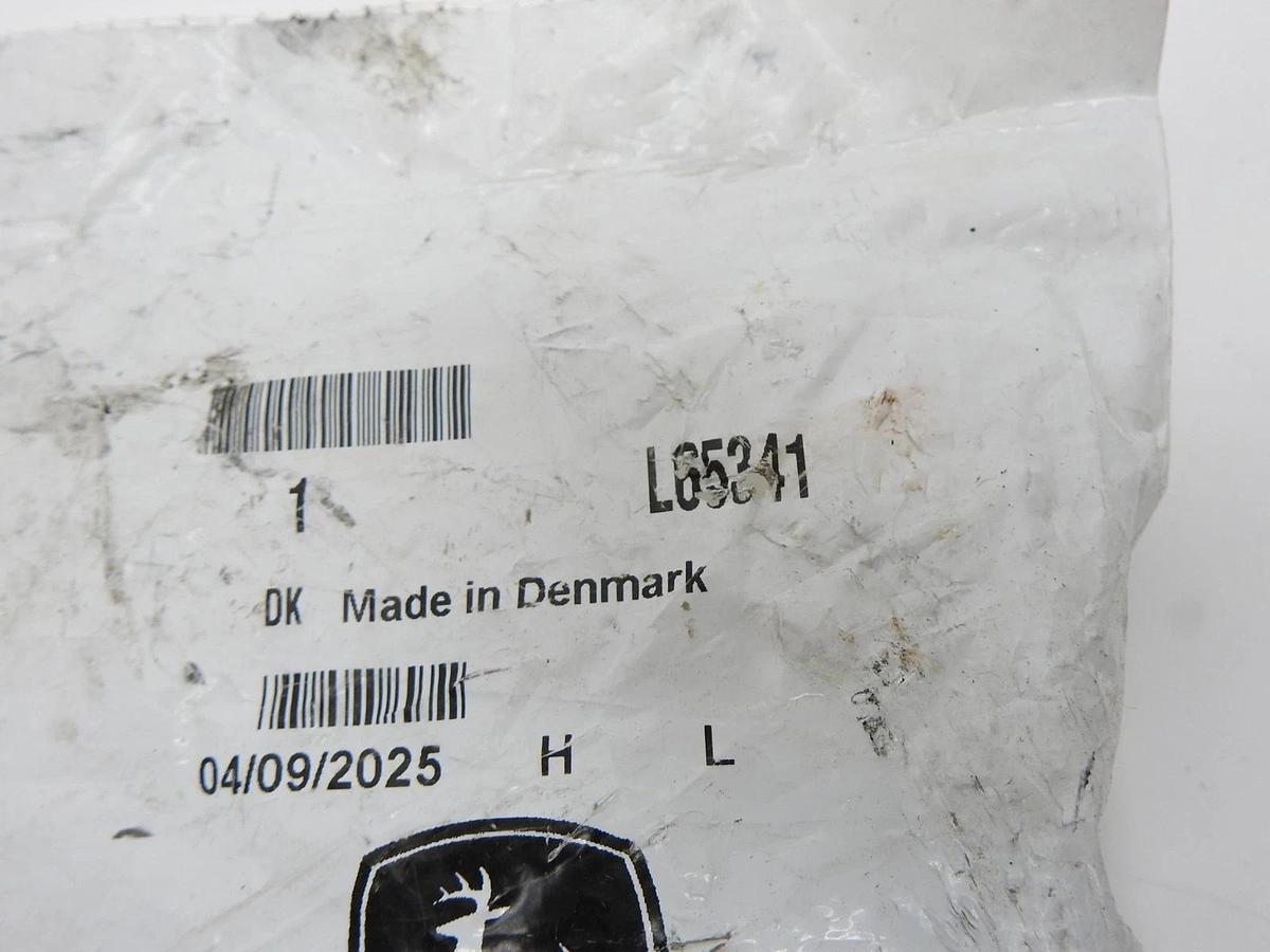 OEM John Deere L65341 Round Head Square Neck Bolt, M16 X 125