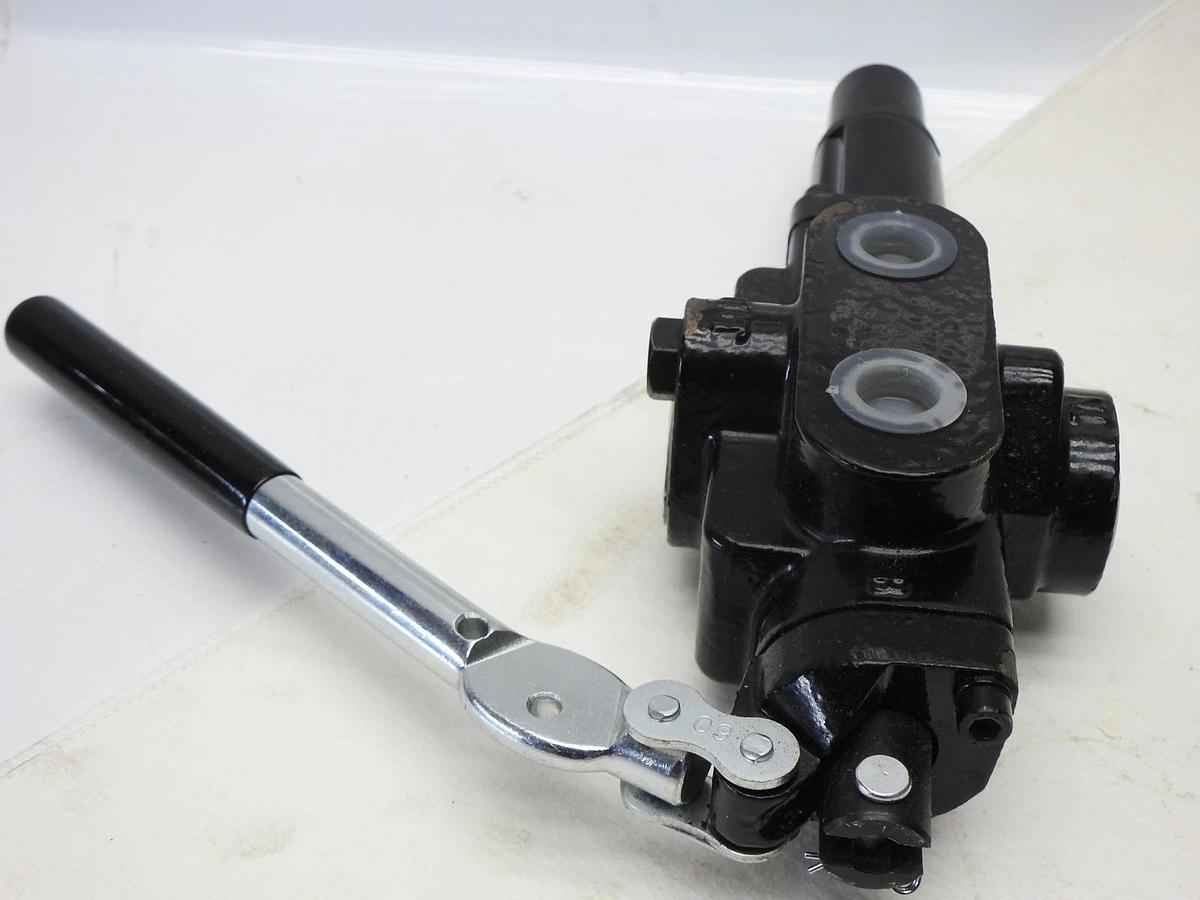 Log Splitter Control Valve Compatible with LS27 LS27T LS33T 522LS 831LS NOB NEW