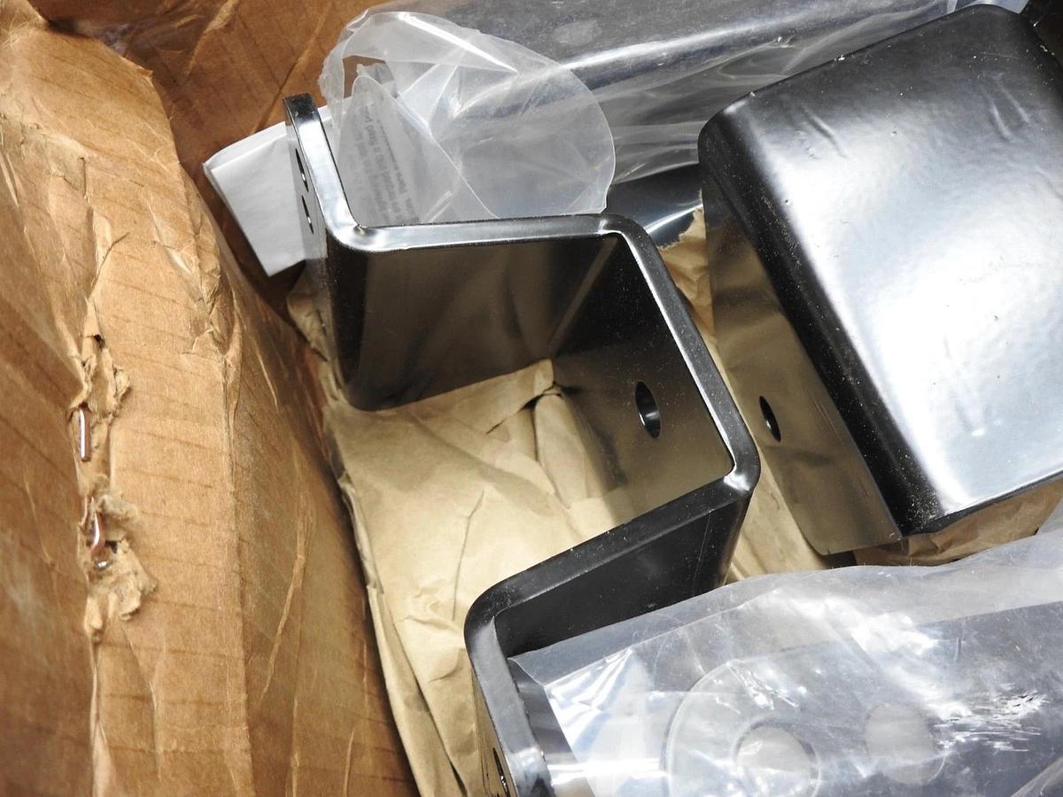 Western Chassis 201201 Hangers and Shackles 4.0" Chevy GMC Kit - NOB NEW!!!