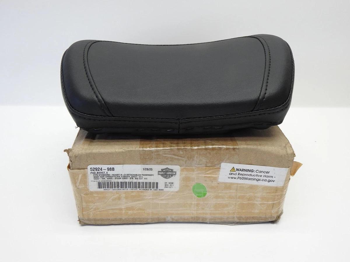 OEM Harley-Davidson 52924-98B Top-Stitch Passenger Backrest Pad - NOB NEW!!