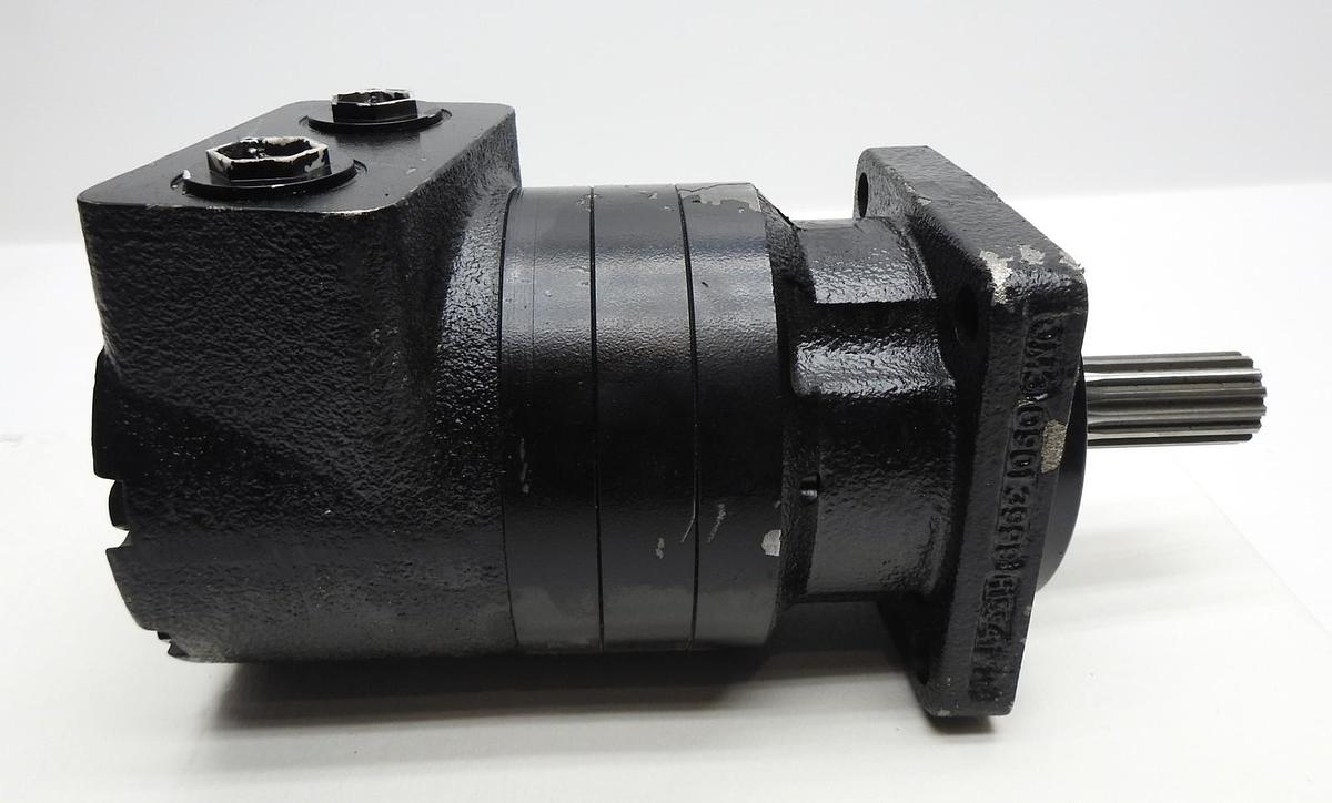 White Drive Hydraulic Motor 56966858.3589781, 11203197, 101845 (4 Bolt, 14T) NEW