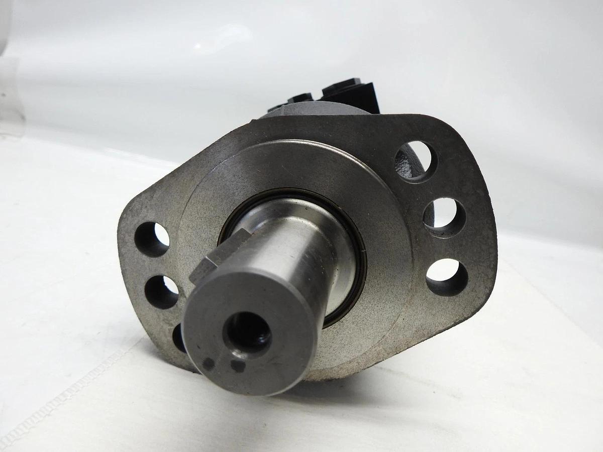 Danfoss 151F6064 TMK 400 Hydraulic Motor - OEM GENUINE NEW!