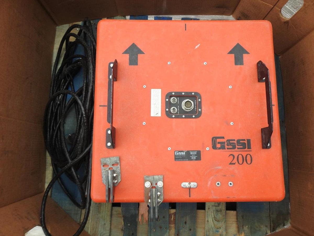 GSSI 5106 Radar Antenna Geophysical Survery System 200 MHz Ground Antenna