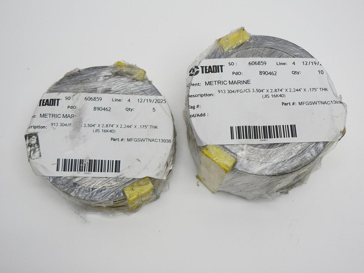 Lot of 15 - TEADIT 913 304/FG/CS 3.504" x 2.874" x 2.244" x .175" THK JIS 16K40
