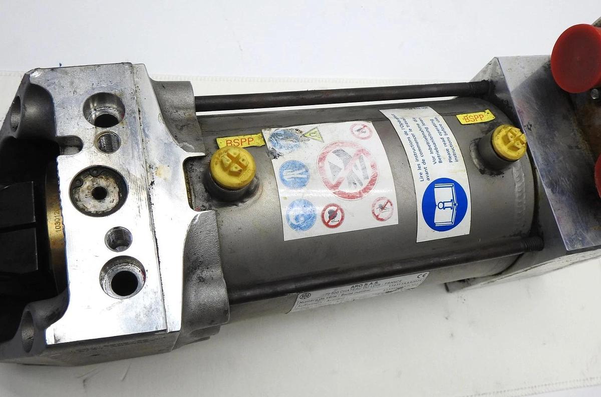 ARO S.A.S Actuator 300V, 3000 RPM, 18 NM, 20Kn Water Cooled 53AMW05A2L3F3