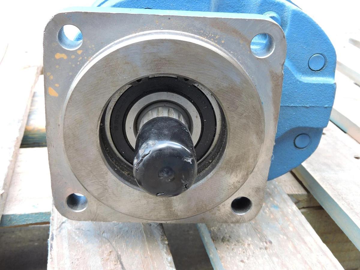 PERMCO Hydraulic Pump M7600 M7600A767ADNK25-6 - NOB NEW