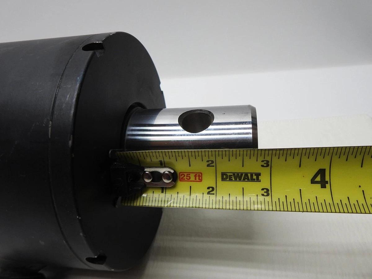 Stillwell Hydraulic Welded Cylinder 31" Total Length, 2-3/4" Shaft Dia - NOB NEW
