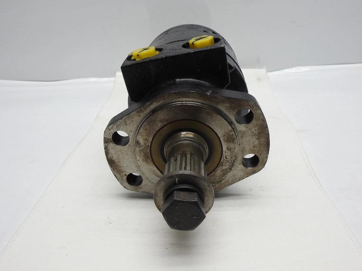 Parker Hydraulic Motor 10772661 BROOM Laymor Sweepmaster 450 Sweeper 7120122