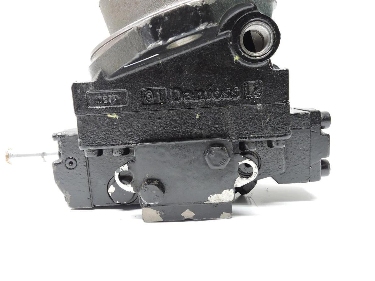 John Deere AKK29180 Standard Cruise Rear Hydraulic Motor Danfoss 83067369