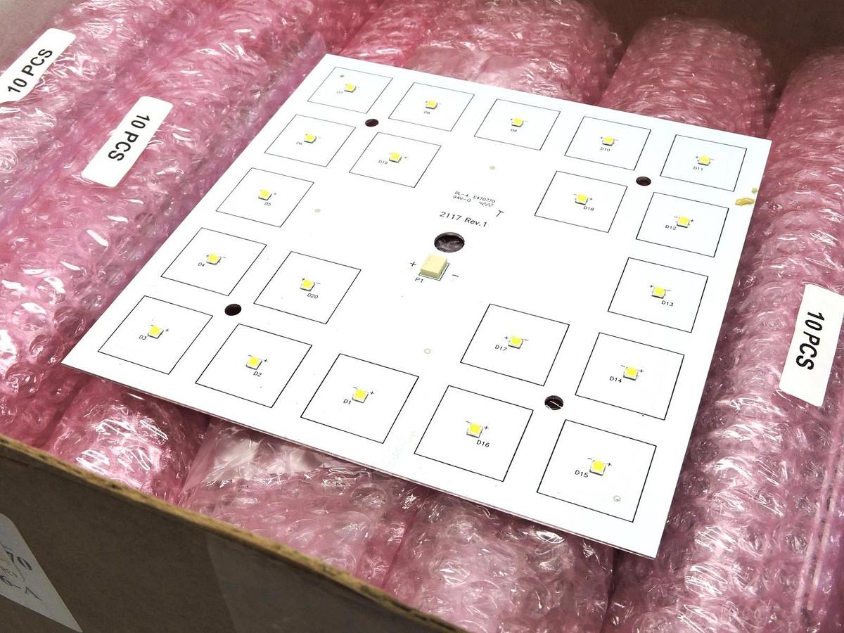 Lot of 80 - ADURA LED Module Square MC12446-A DL-4, E470770 94V-0 4222 2117