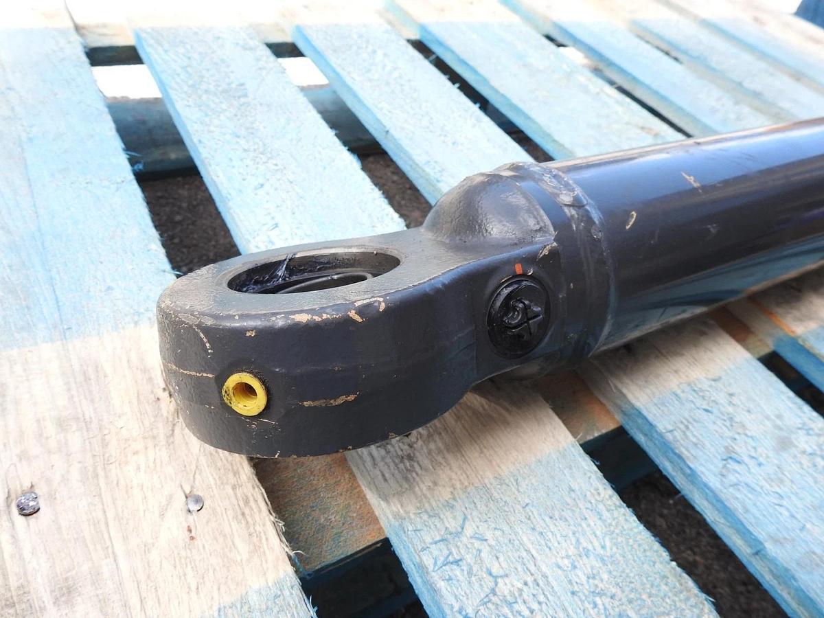 Case 87452362 Hydraulic Cylinder for Case Wheel Loader - OEM NEW!