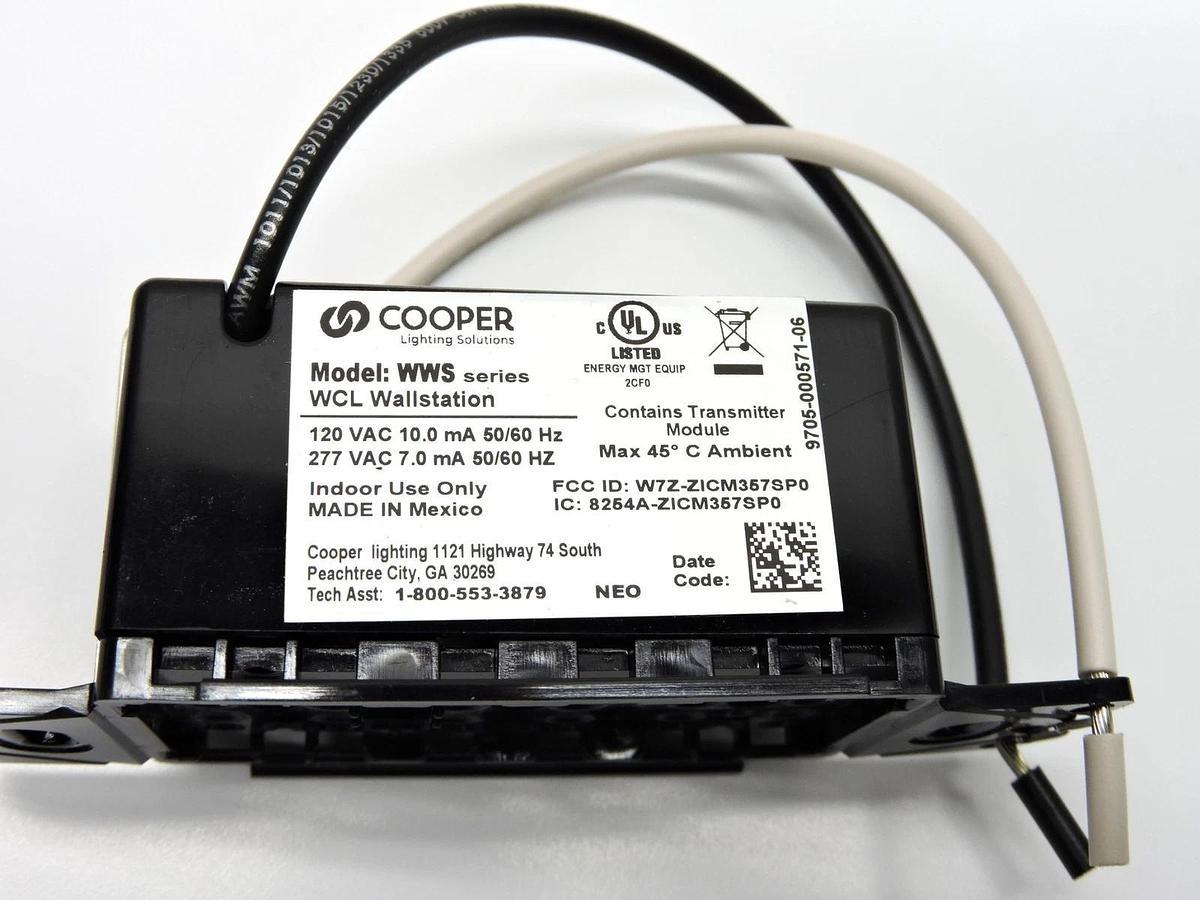 Cooper Lighting Solutions WWS Series WCL Wall Station Contains Transmitter Modul