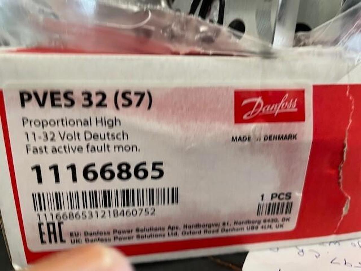 Danfoss EHI 50 Steering Valve 11274911 Electro Hydraulic GENUINE OEM - NEW!