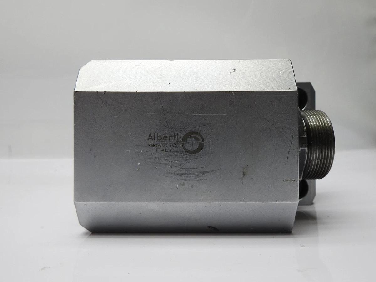 Alberti Saronno Live Tool Holder - GREAT CONDITION -