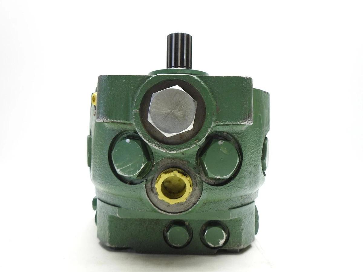 for John Deere Hydraulic Pump AR97872 AR90459 Fits 2030 2040 3020 3030 3040 4010