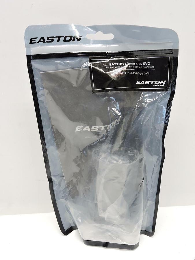 Easton Bottom Bracket B25 Cupset 46X86X30 - NEW