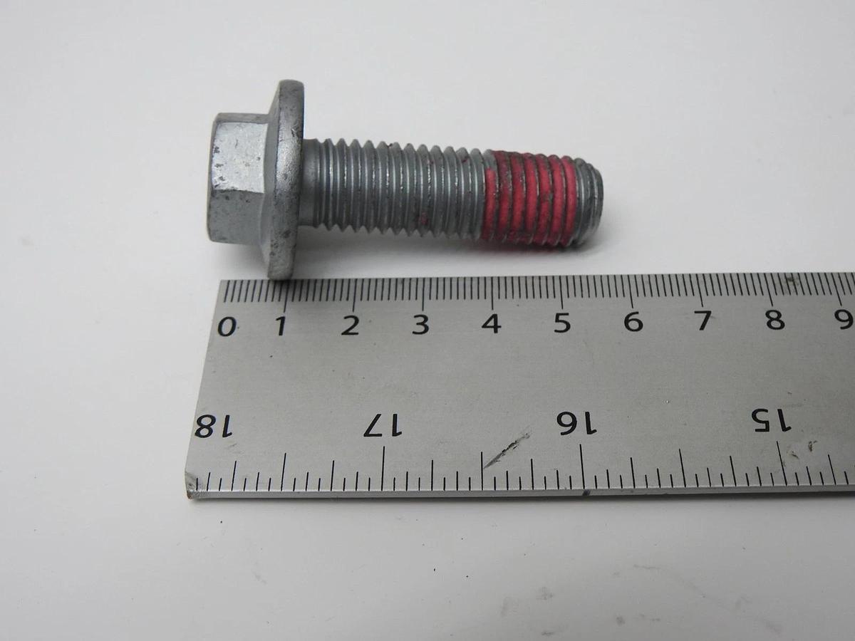 Lot of 250 - Olimac DR 11200 Bolt w/ Flange Roller Bracket Olimac LOBO-8.8 DR112