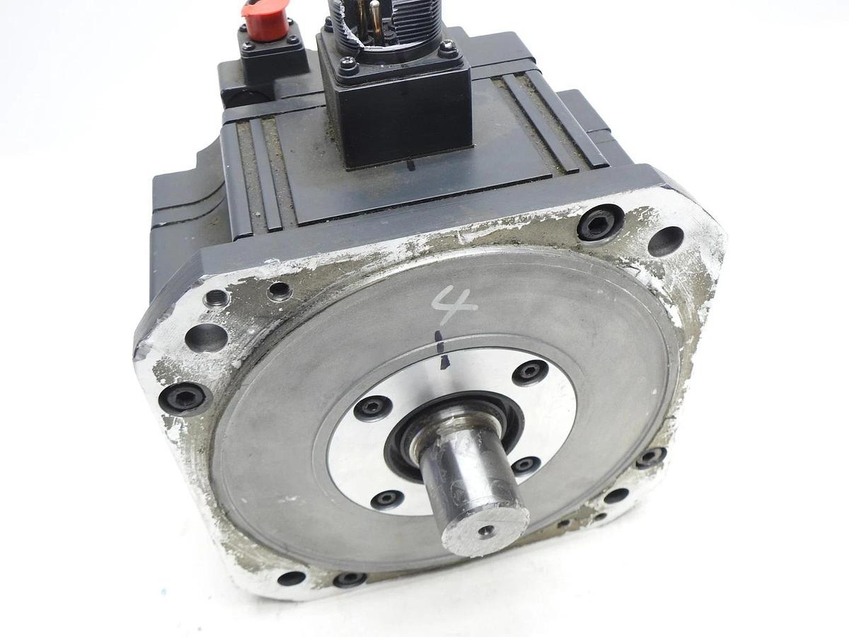 MITSUBISHI HC-UP352B-S1 Servo Motor HC-352B (3.5kW, 3AC, 111V, 23A) READ DESC