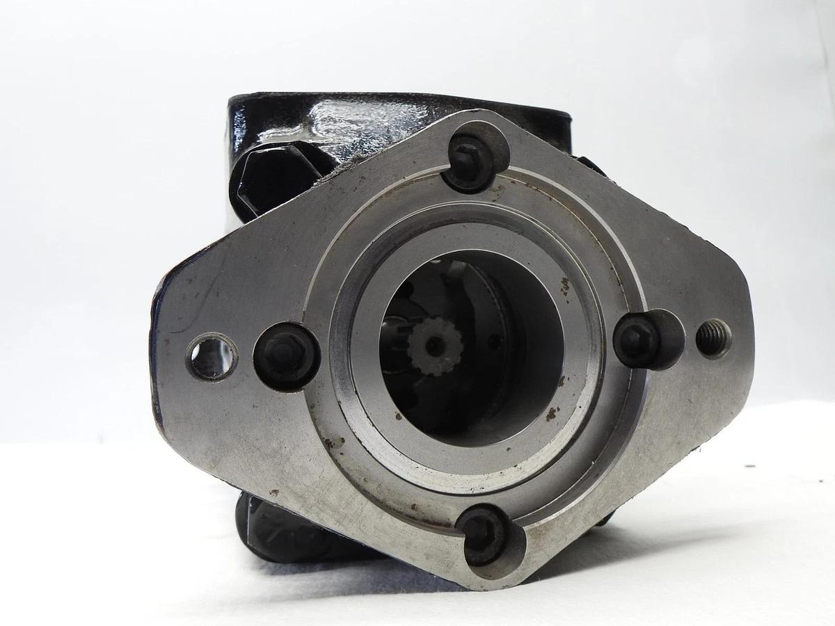 Eaton Vickers VQT 35VQTBS Series Single Unit Thru Drive Vane Pump 02-125549-1