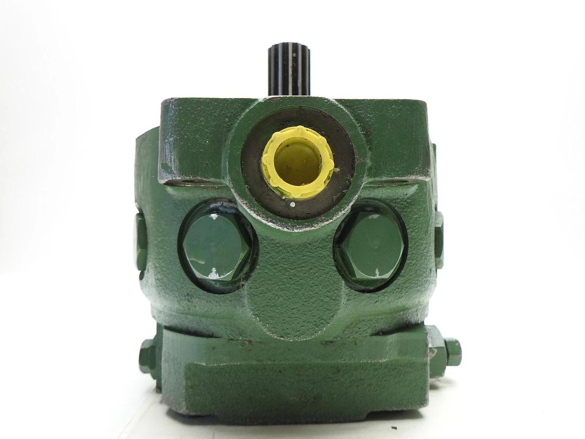 for John Deere Hydraulic Pump AR97872 AR90459 Fits 2030 2040 3020 3030 3040 4010