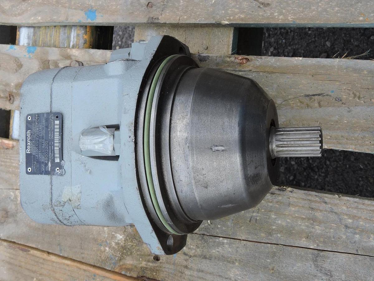 Rexroth R902406446 Hydraulic Motor A10VE45HZ LA10VE45HZ /52W1-VRF66N000-ES1442