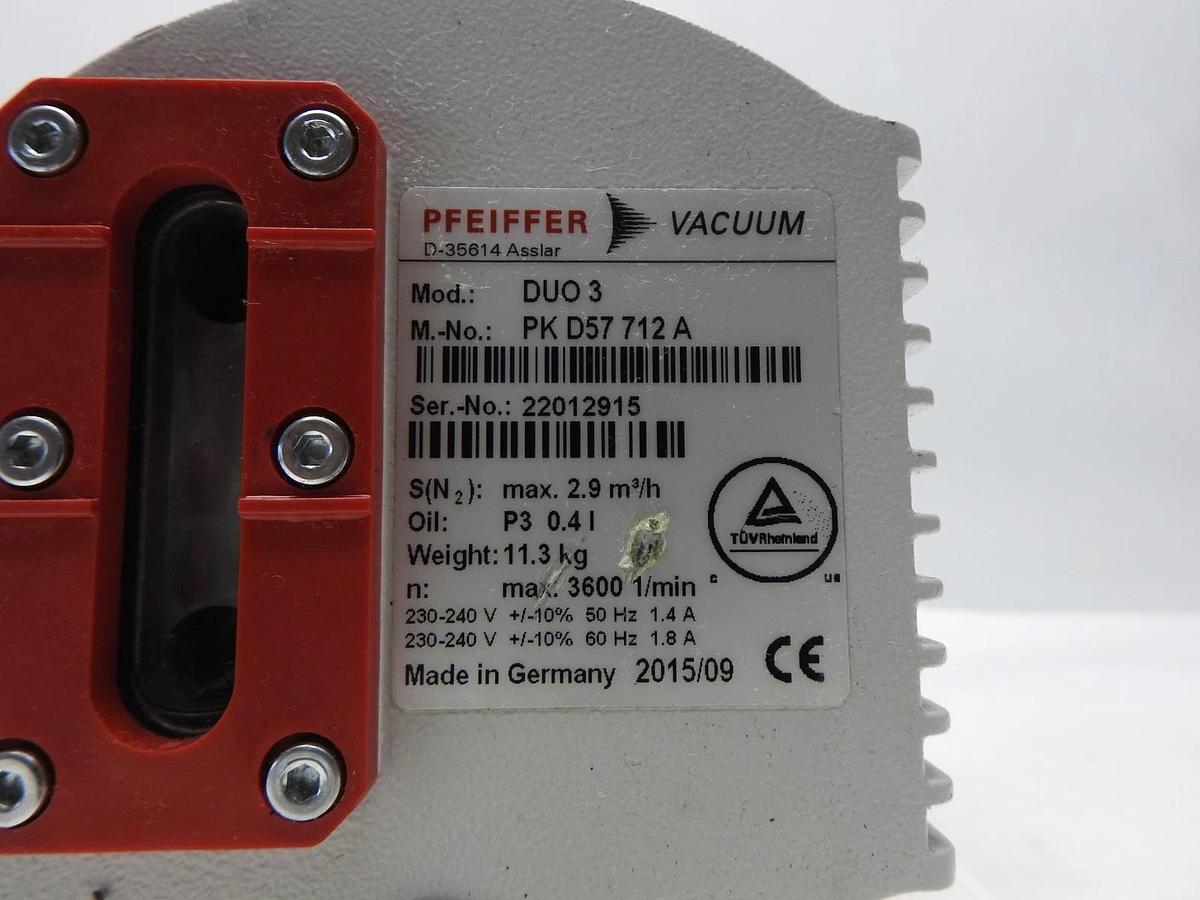 Pfeiffer Duo 3 Vacuum Pump PK D57 712 A - READ DESC