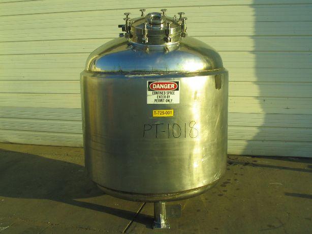 Used 400 GALLON PROCESSOR TANK.  FURHOFF SERIAL B01596/3