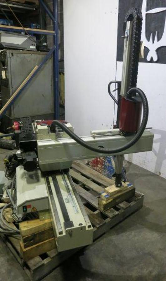 Used Wittmann W710 Full Servo Robot