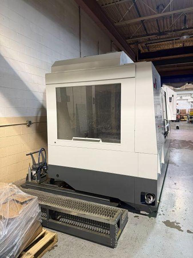 Used Haas VM-6 CNC Vertical Machining Center