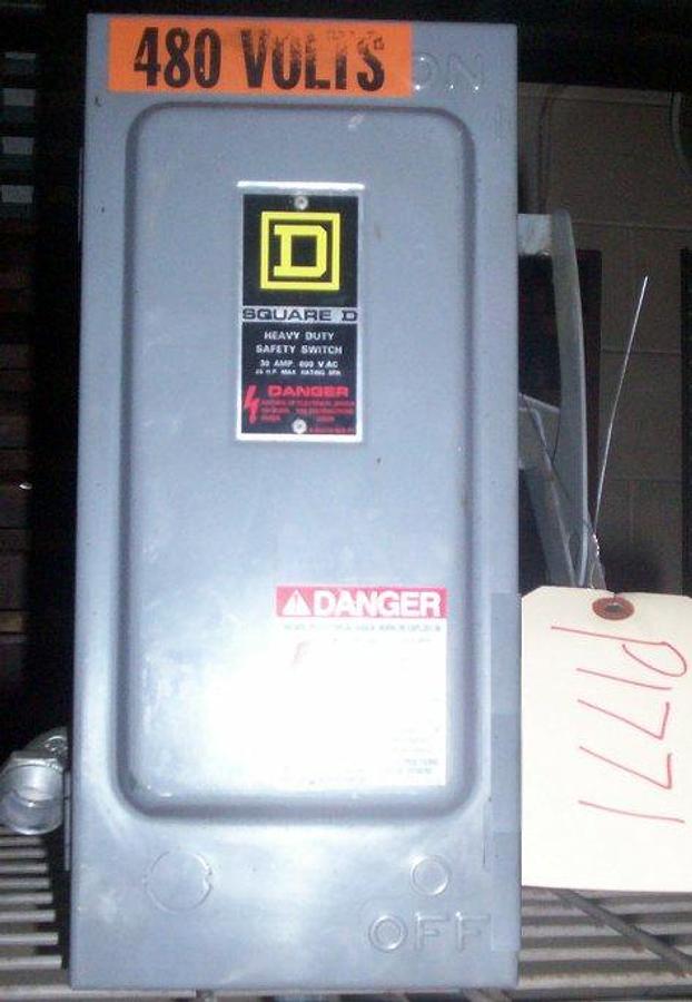 Used SQUARE D 30AMP 600VAC 20HP MAX 3PH