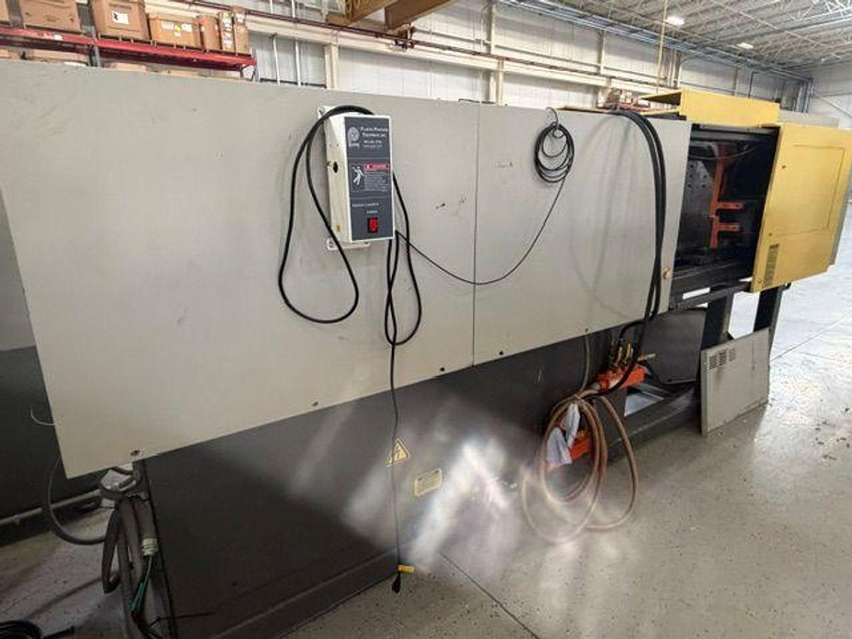 Used 110 Ton Cincinnati Roboshot Injection Mold Machine