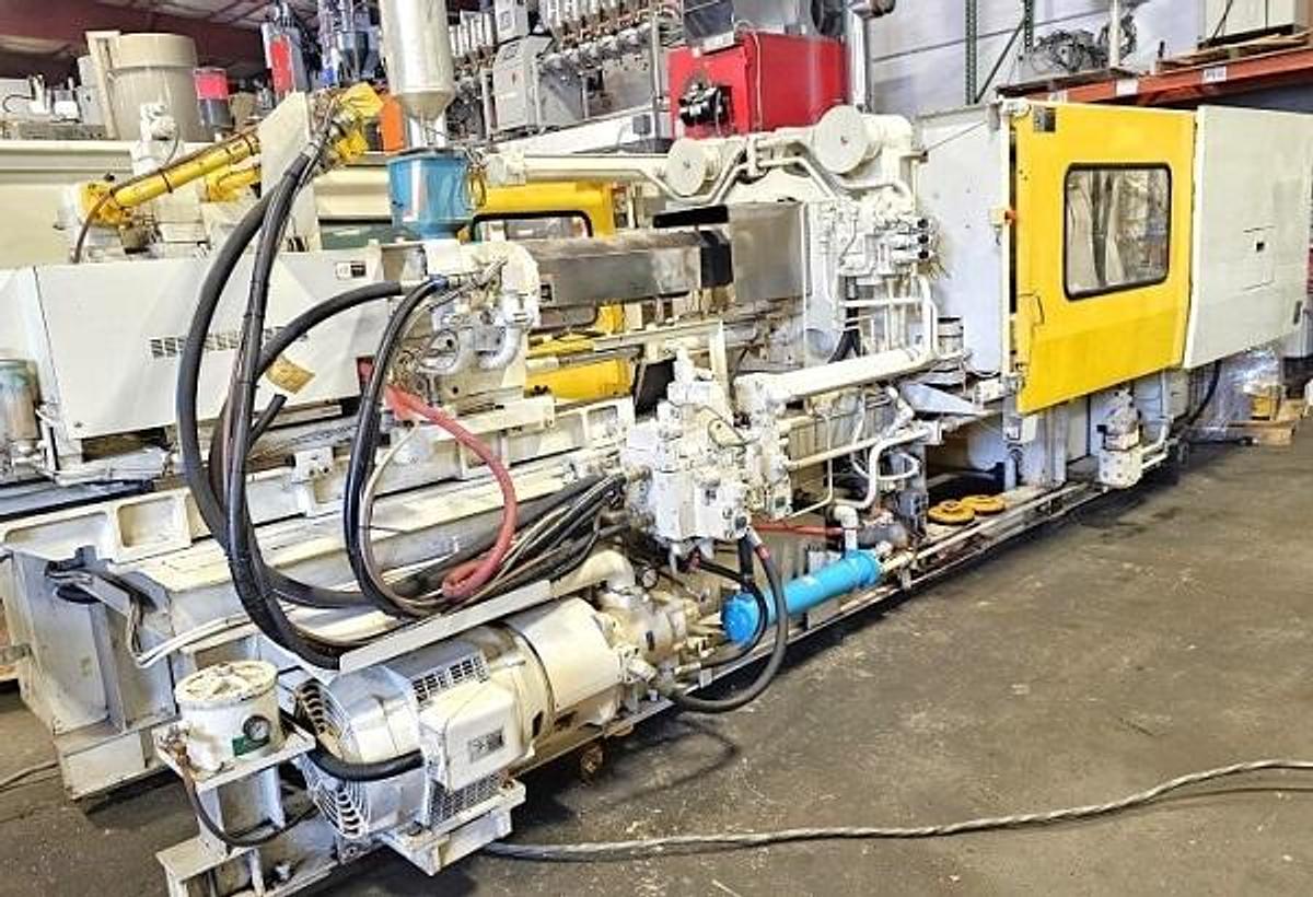 Used 390 Ton Toshiba Injection Mold Machine