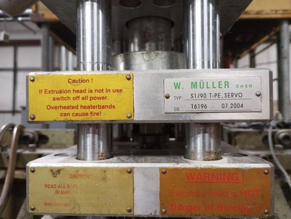 Used Mueller 1 x 90 Single Blow Molder Head