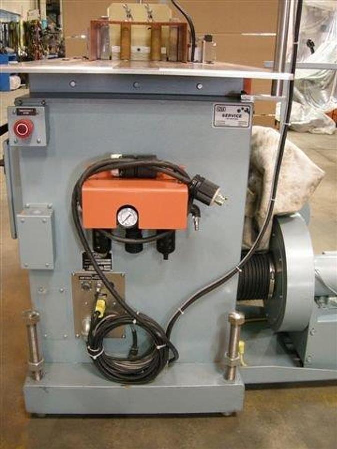 Used Mould-Tek Additive Feeder