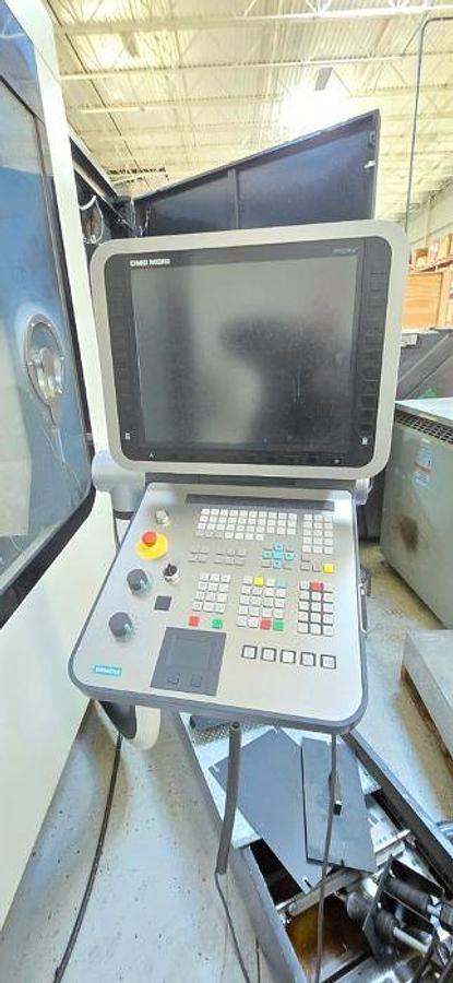 Used Deckel Maho HSC105 Linear Vertical Machining Center