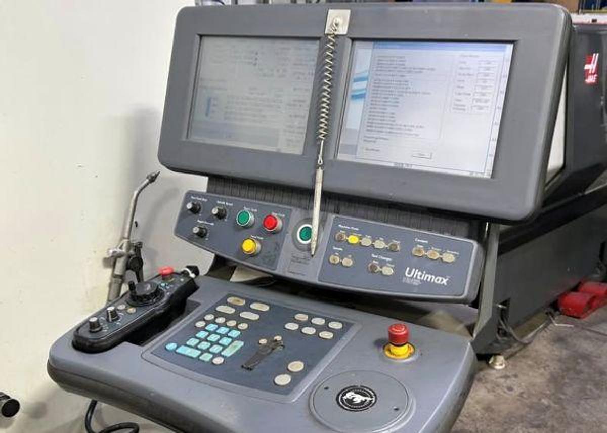 Used Hurco VMX42 Vertical Machining Center