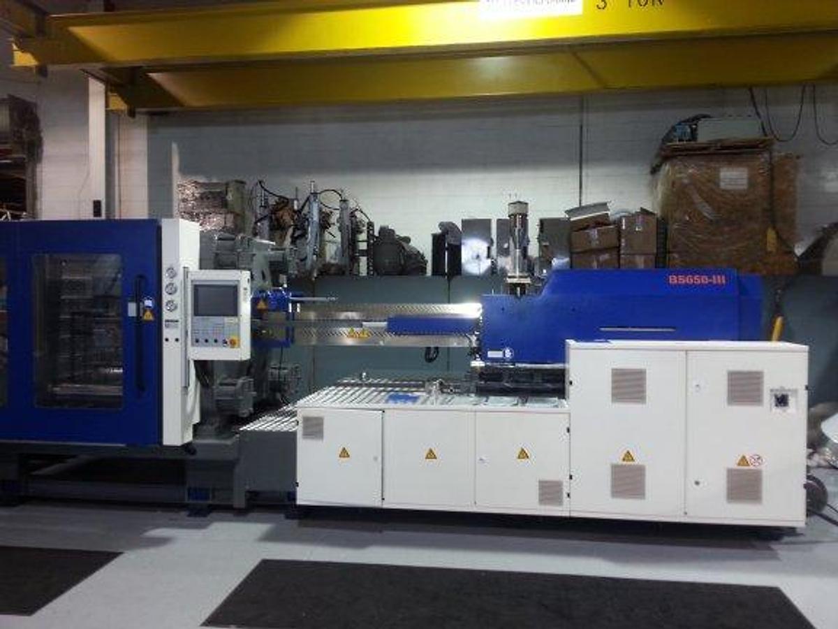 Used 715 Ton Borche Injection Mold Mach. NEW
