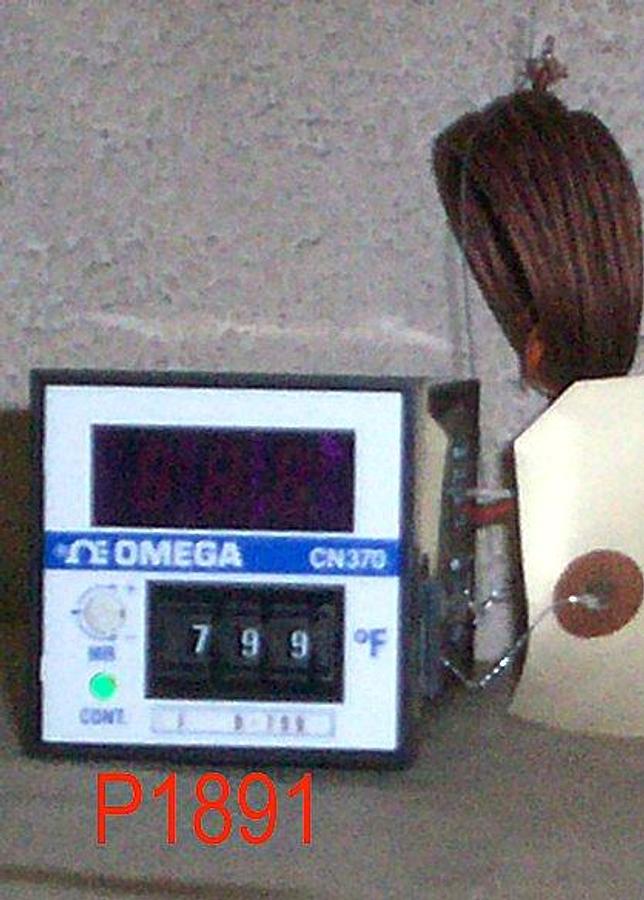 Used OMEGA CN370 TEMP. CONTROL