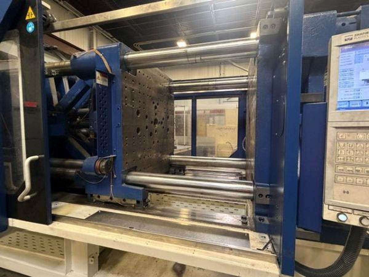 Used 405 Ton Haitian Zafer Injection Mold Machine