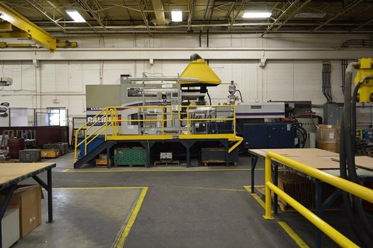 Used 730 Ton Van Dorn Caliber Molding Machine