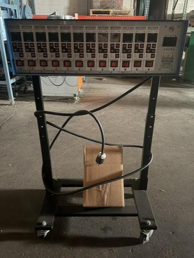 Used Orycon 12 Zone Hot Runner - NEW
