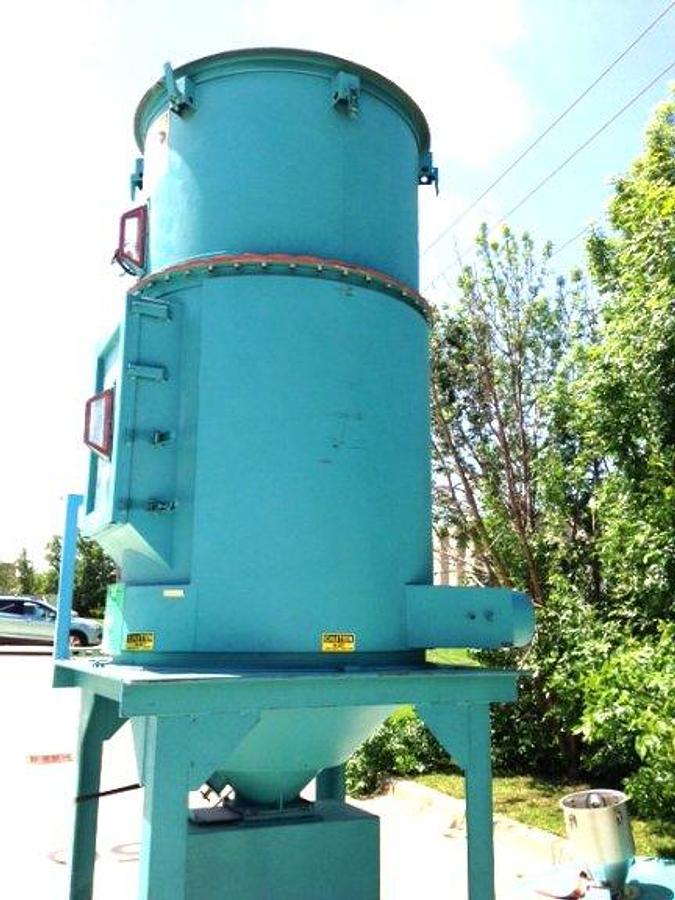 Used Unadyn 2000 lb. Ins. Hopper w/rec/stand