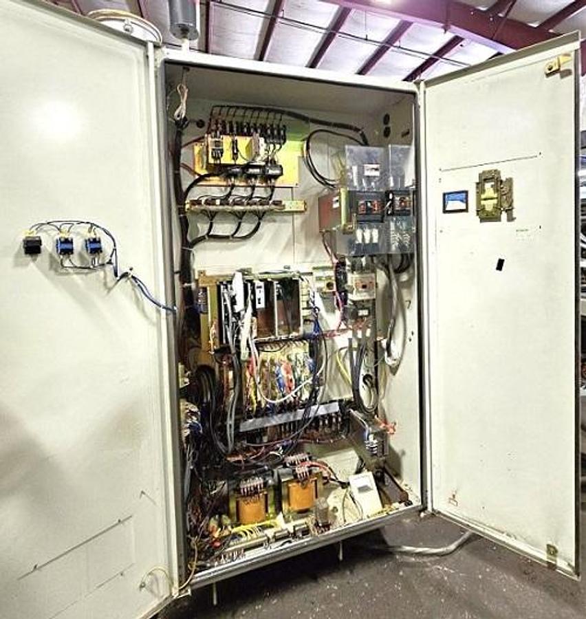 Used 390 Ton Toshiba Injection Mold Machine