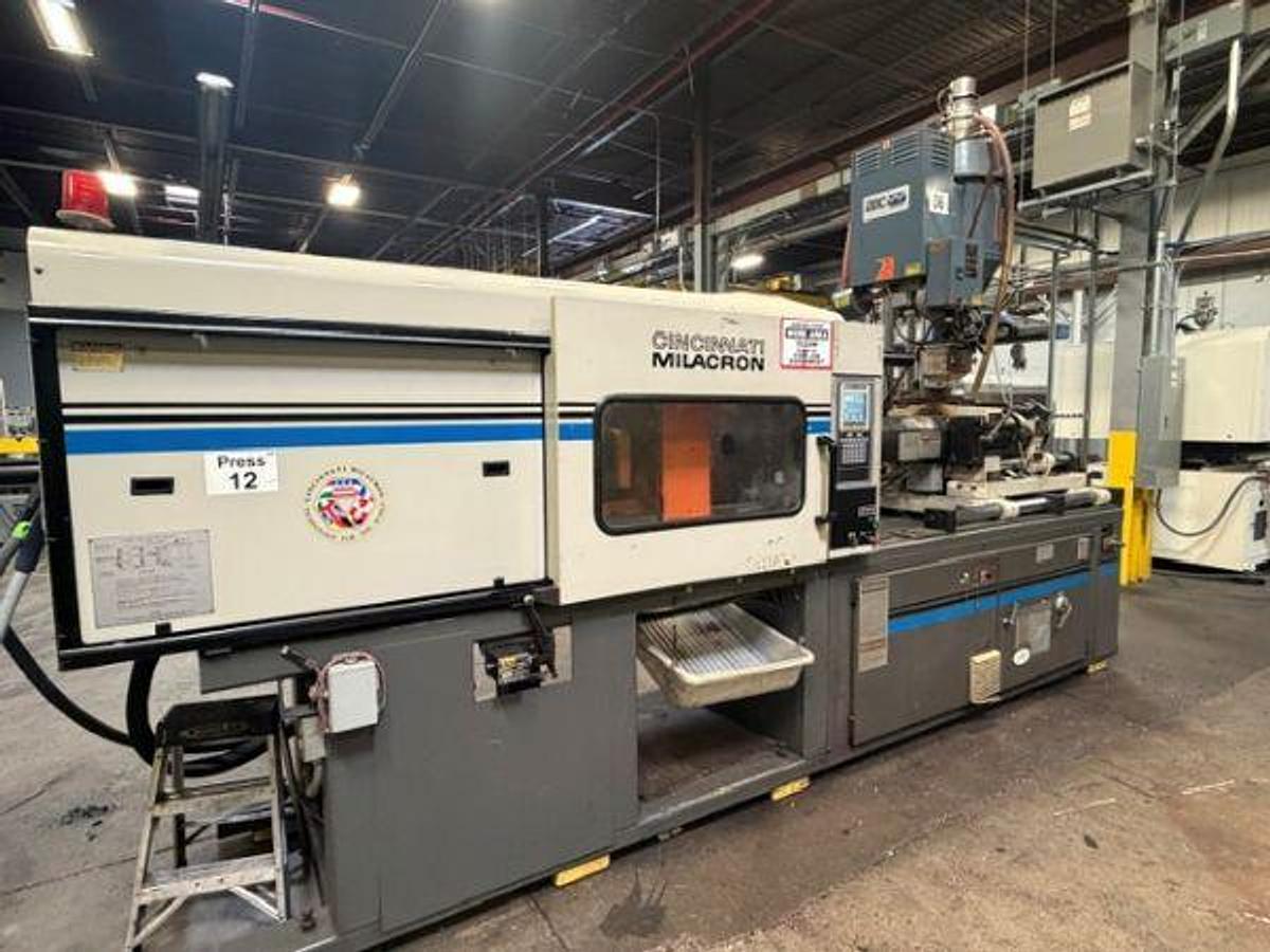 Used 165 Ton Cincinnati Injection Mold Machine