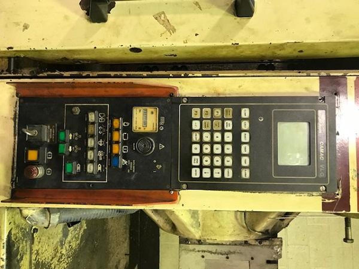 Used 400 Ton Cincinnati Injection Mold Mach.