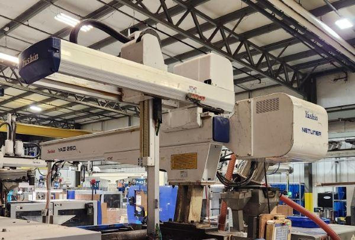 Used Ysuhin YAII-250SLL-11 Full Servo Robot